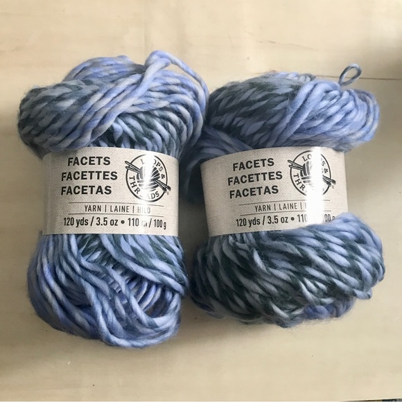 3 Skeins Loops & Threads Yarn Facets 2 Pacific Opal 1 Violet Opal Bulky Roving - Picture 3 of 11